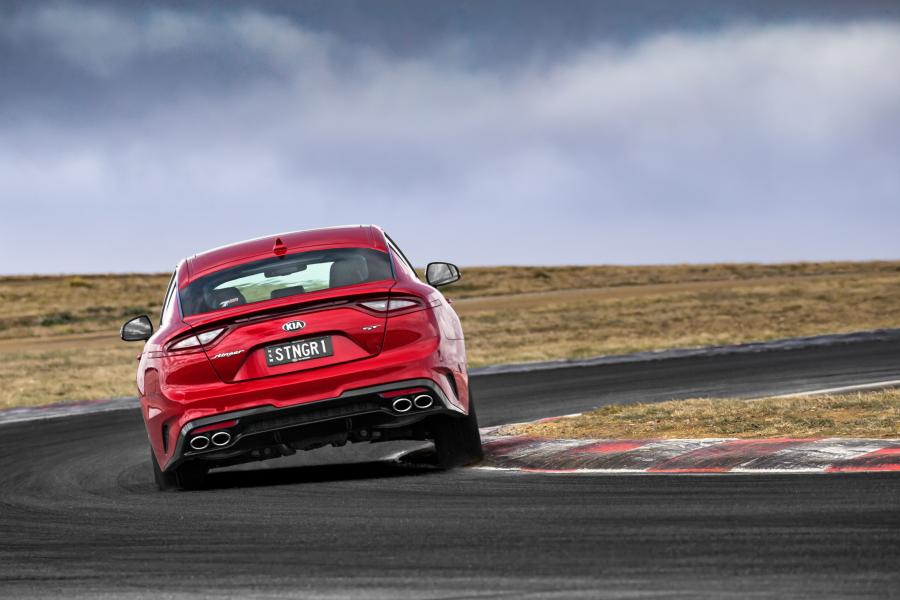  Kia Stinger GT (CK) 2017 года  (AU) (фото 7 из 20)